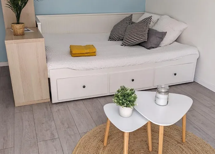 Faubourg-raines Apartment